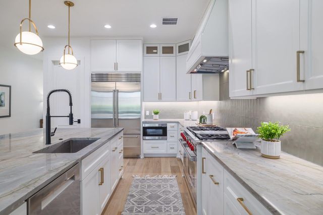 2411 McCall RD, Austin, TX 78703