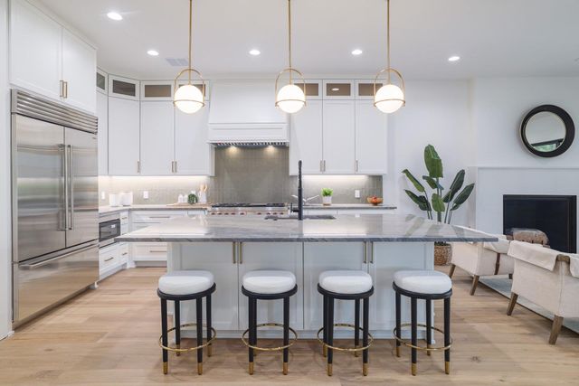 2411 McCall RD, Austin, TX 78703