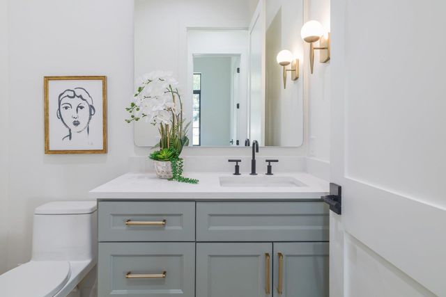 2411 McCall RD, Austin, TX 78703