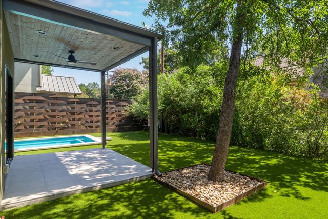 2411 McCall RD, Austin, TX 78703