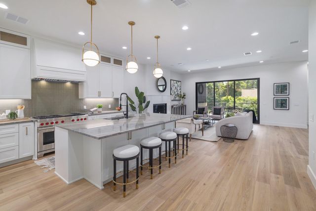 2411 McCall RD, Austin, TX 78703