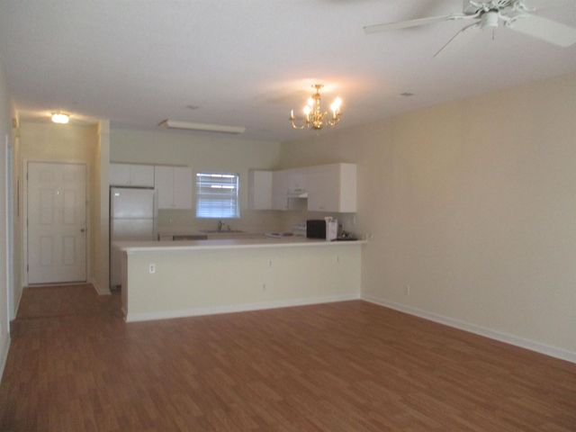 3951 Gladiola Dr., Myrtle Beach, SC 29588