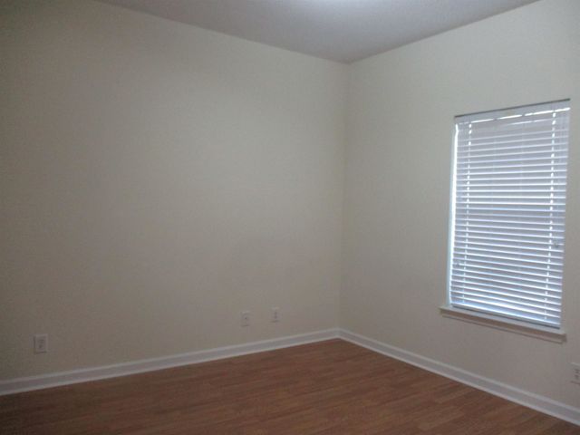 3951 Gladiola Dr., Myrtle Beach, SC 29588