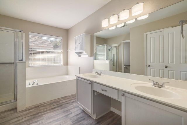 6121 Jumano LN, Austin, TX 78749