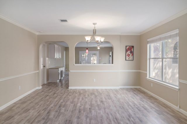 6121 Jumano LN, Austin, TX 78749