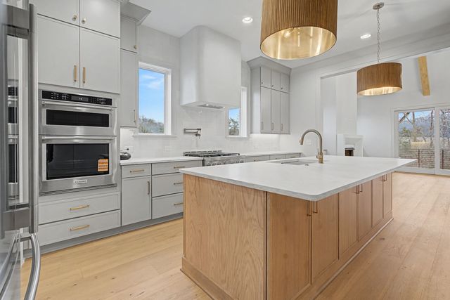 7032 Kinderhook Rd, Nashville, TN 37221