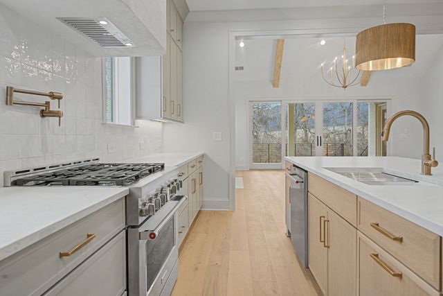 7032 Kinderhook Rd, Nashville, TN 37221