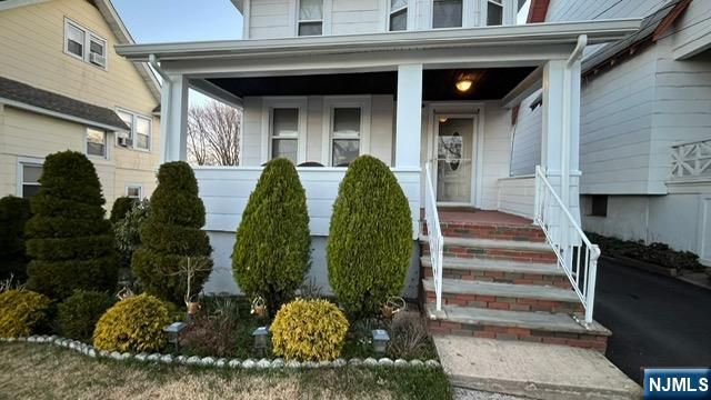 53 Elmwood Avenue, Bogota, NJ 07603