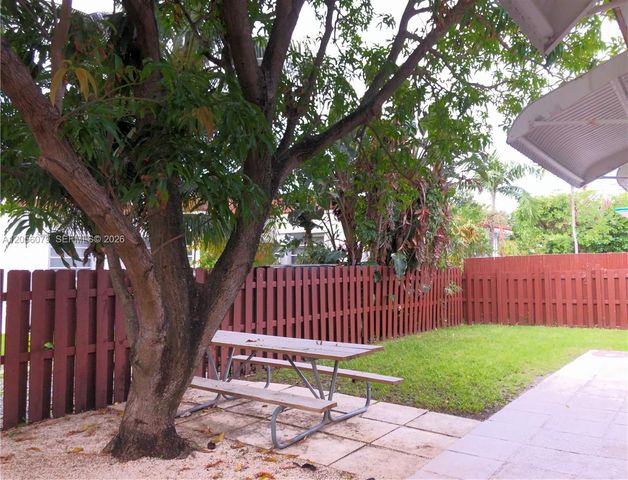 409 91st St, Surfside, FL 33154