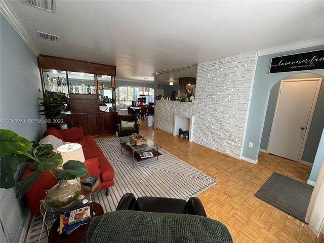 409 91st St, Surfside, FL 33154
