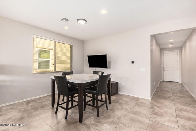 11615 W Boll Bloom Drive, Marana, AZ 85653