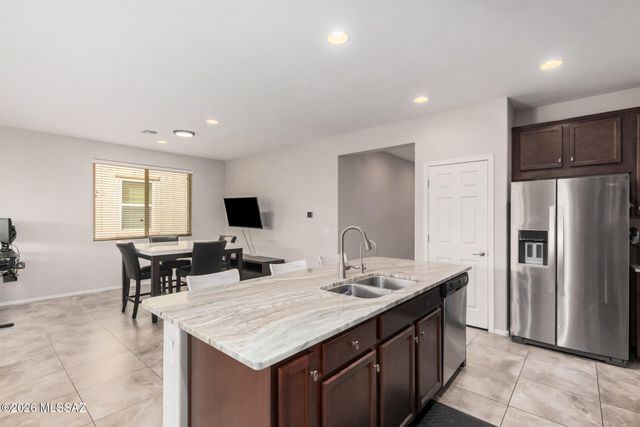 11615 W Boll Bloom Drive, Marana, AZ 85653