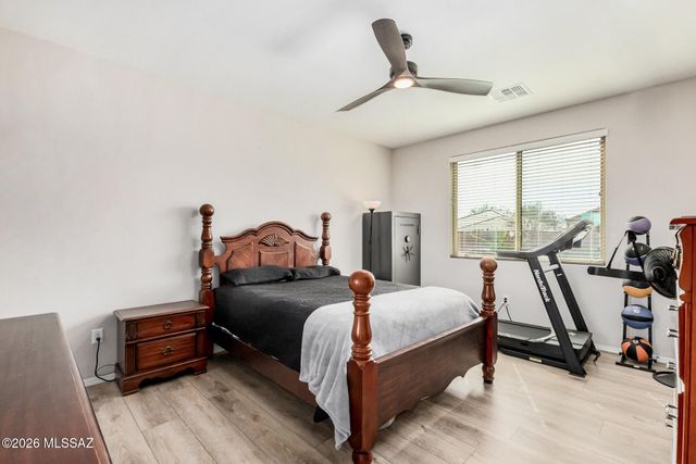 11615 W Boll Bloom Drive, Marana, AZ 85653