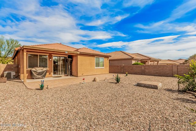 11615 W Boll Bloom Drive, Marana, AZ 85653