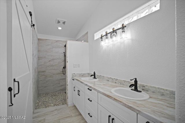 3811 W Fuller Street, Thatcher, AZ 85552