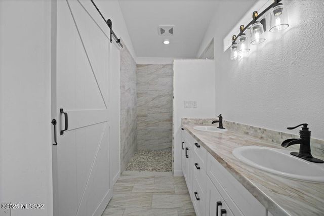 3811 W Fuller Street, Thatcher, AZ 85552