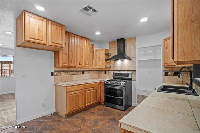 3811 W Fuller Street, Thatcher, AZ 85552