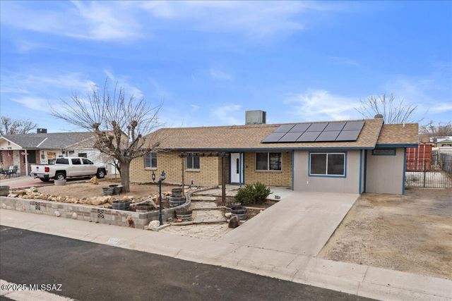 3811 W Fuller Street, Thatcher, AZ 85552