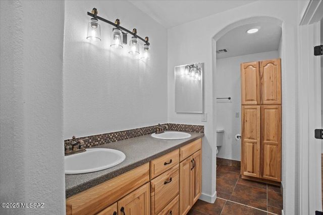 3811 W Fuller Street, Thatcher, AZ 85552