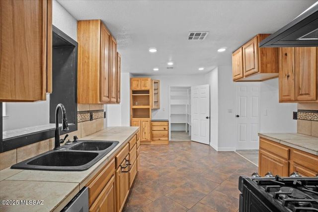 3811 W Fuller Street, Thatcher, AZ 85552