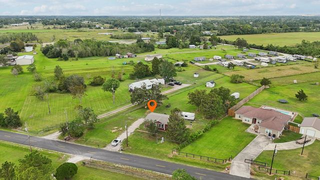 7217 Highland Road A, Santa Fe, TX 77517