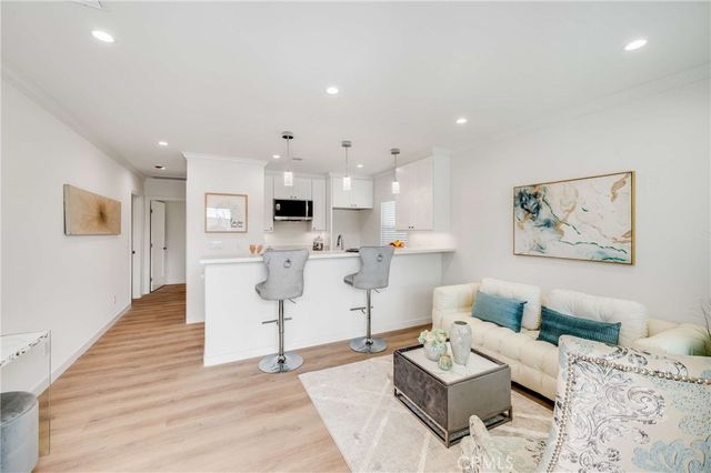 4705 Whitewood, Long Beach, CA 90808