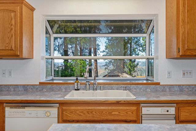4780 Volcanoville Rd, Georgetown, CA 95634