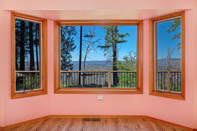 4780 Volcanoville Rd, Georgetown, CA 95634