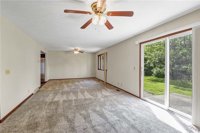 16831 Orchard Grove Drive 12B, Middleburg Heights, OH 44130