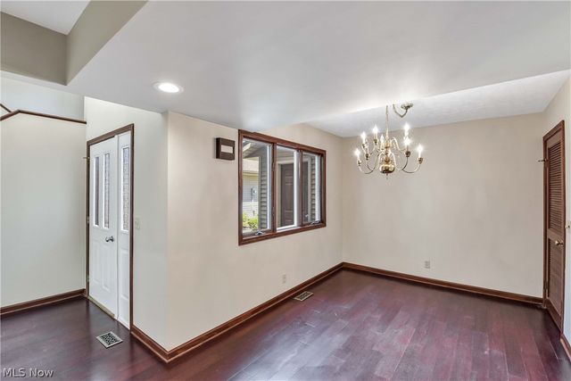 16831 Orchard Grove Drive 12B, Middleburg Heights, OH 44130