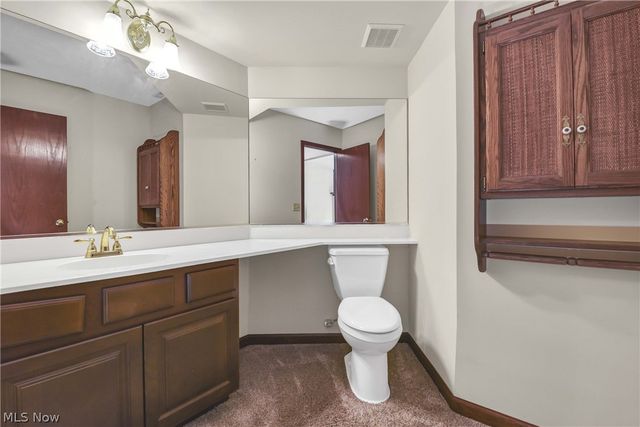 16831 Orchard Grove Drive 12B, Middleburg Heights, OH 44130