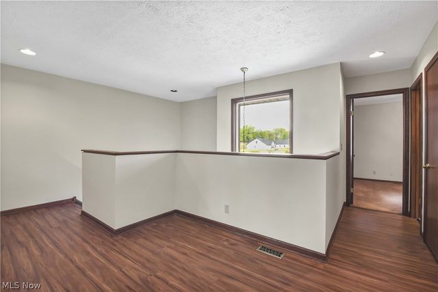 16831 Orchard Grove Drive 12B, Middleburg Heights, OH 44130