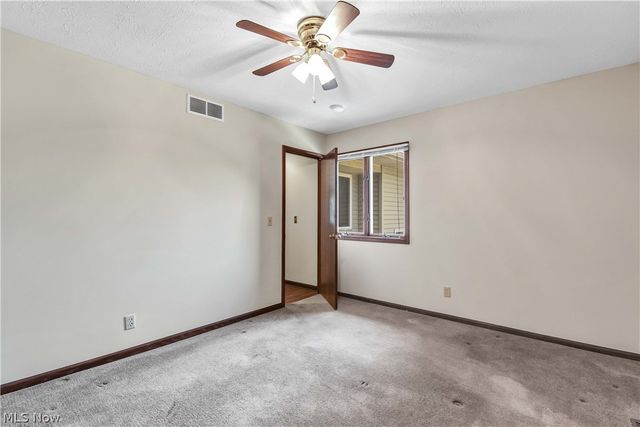 16831 Orchard Grove Drive 12B, Middleburg Heights, OH 44130