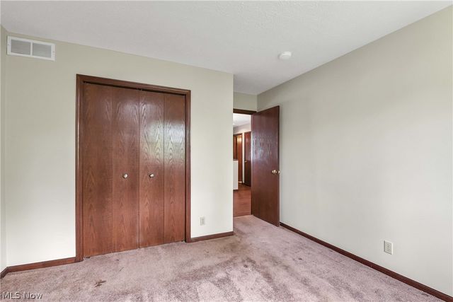 16831 Orchard Grove Drive 12B, Middleburg Heights, OH 44130