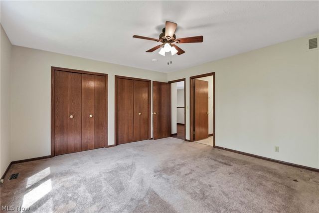 16831 Orchard Grove Drive 12B, Middleburg Heights, OH 44130