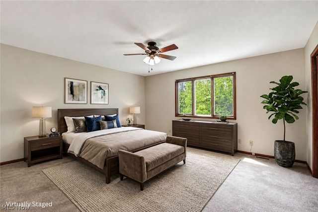16831 Orchard Grove Drive 12B, Middleburg Heights, OH 44130