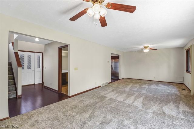 16831 Orchard Grove Drive 12B, Middleburg Heights, OH 44130