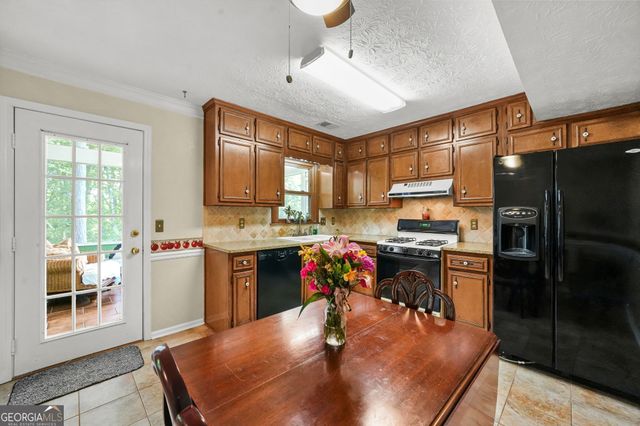825 Meadowsong Circle, Lawrenceville, GA 30043