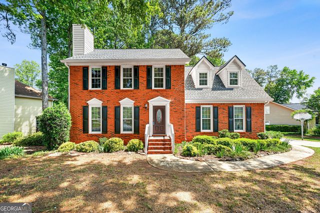 825 Meadowsong Circle, Lawrenceville, GA 30043