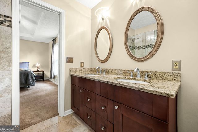 825 Meadowsong Circle, Lawrenceville, GA 30043