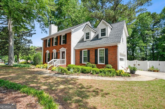825 Meadowsong Circle, Lawrenceville, GA 30043