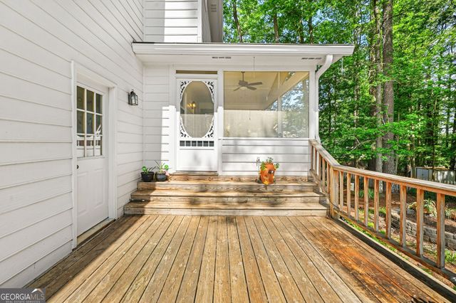 825 Meadowsong Circle, Lawrenceville, GA 30043