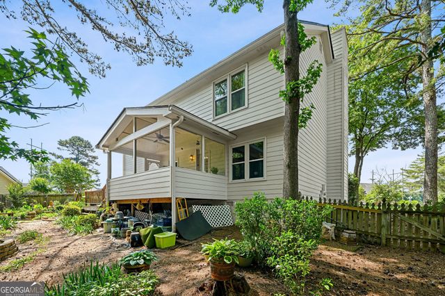 825 Meadowsong Circle, Lawrenceville, GA 30043