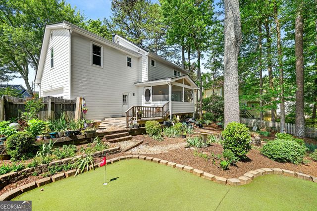 825 Meadowsong Circle, Lawrenceville, GA 30043