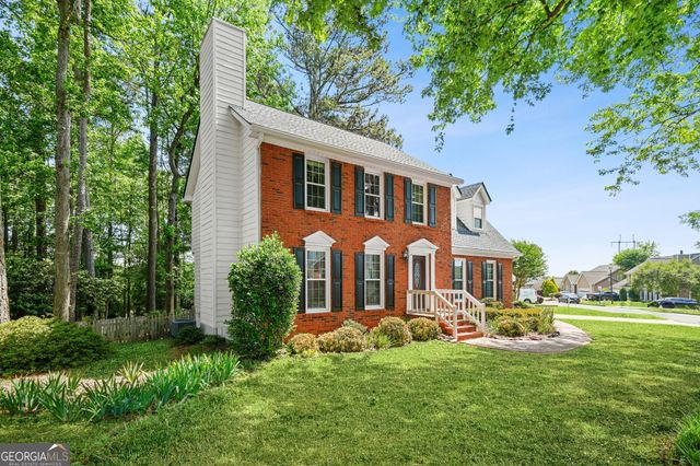 825 Meadowsong Circle, Lawrenceville, GA 30043