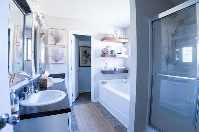 8920 Quail Roost Dr Drive, Navarre, FL 32566