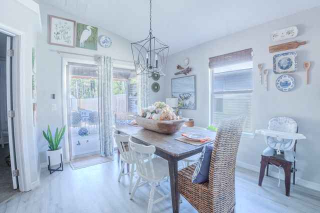 8920 Quail Roost Dr Drive, Navarre, FL 32566