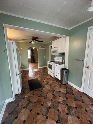 7907 MERCIER Street, Kansas City, MO 64114