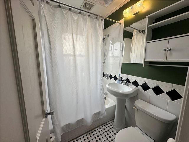 7907 MERCIER Street, Kansas City, MO 64114