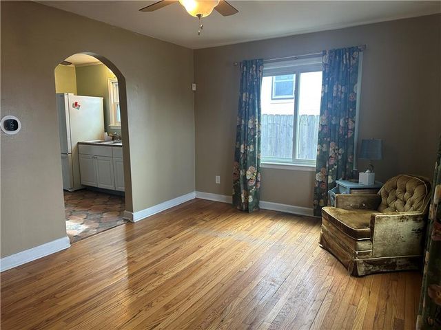 7907 MERCIER Street, Kansas City, MO 64114